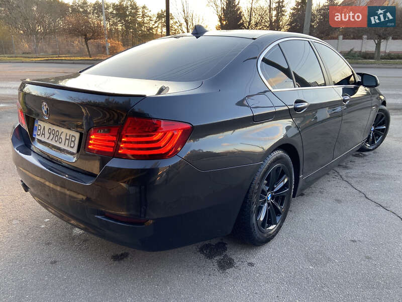 Седан BMW 5 Series 2015 в Кропивницькому