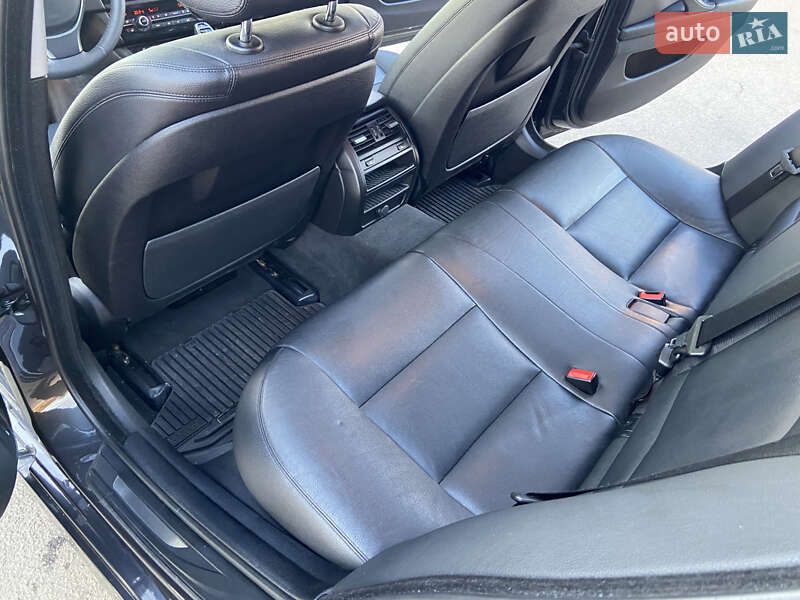 Седан BMW 5 Series 2015 в Кропивницькому