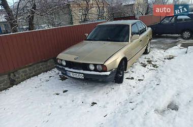 Седан BMW 5 Series 1990 в Ружині