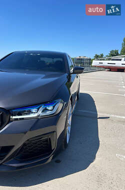 Седан BMW 5 Series 2017 в 