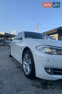 Седан BMW 5 Series 2011 в 