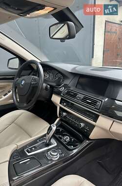 Седан BMW 5 Series 2012 в Жовкві