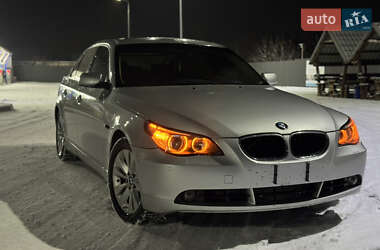 Седан BMW 5 Series 2004 в Сарнах