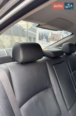 Седан BMW 5 Series 2010 в 