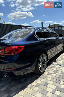 Седан BMW 5 Series 2017 в 