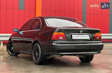 Седан BMW 5 Series 2002 в Киеве