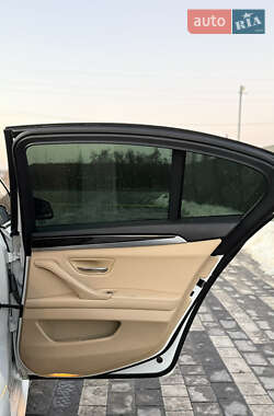 Седан BMW 5 Series 2012 в 