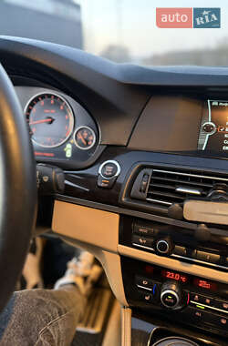 Седан BMW 5 Series 2012 в 