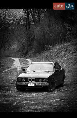 Седан BMW 5 Series 1991 в Мироновке