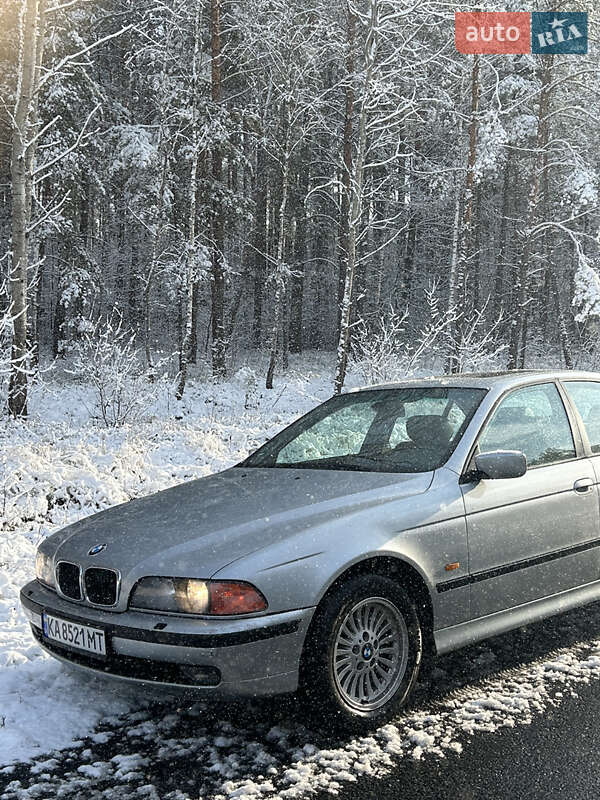 Седан BMW 5 Series 1996 в Овруче