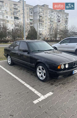 Седан BMW 5 Series 1993 в Южному