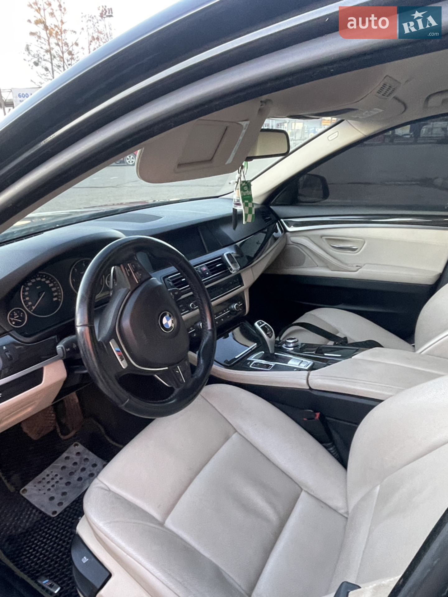 2010 BMW 5er - мініатюра 23