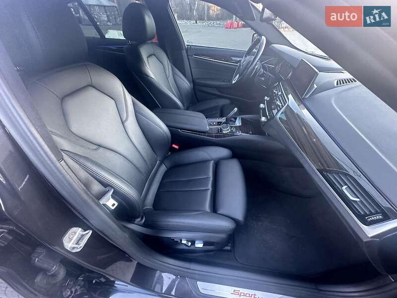 Седан BMW 5 Series 2019 в Полтаві