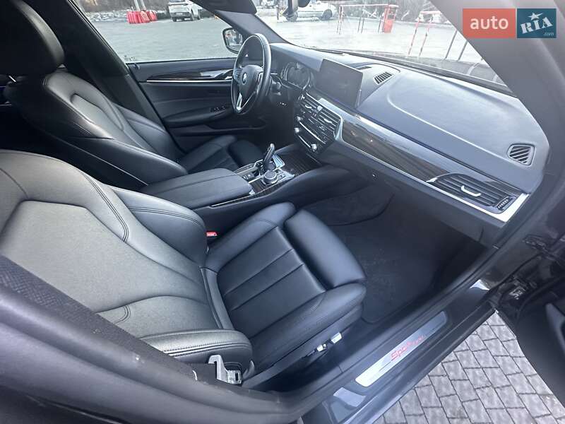 Седан BMW 5 Series 2019 в Полтаві