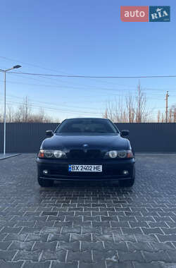 Седан BMW 5 Series 1999 в Бару