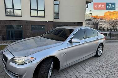 Седан BMW 5 Series 2013 в Львові