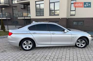 Седан BMW 5 Series 2013 в 