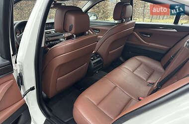 Седан BMW 5 Series 2010 в 