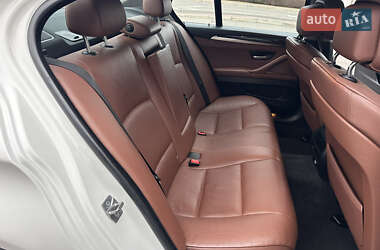 Седан BMW 5 Series 2010 в 