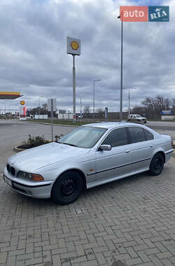 Седан BMW 5 Series 1998 в Карловке