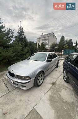 Седан BMW 5 Series 1999 в Львові