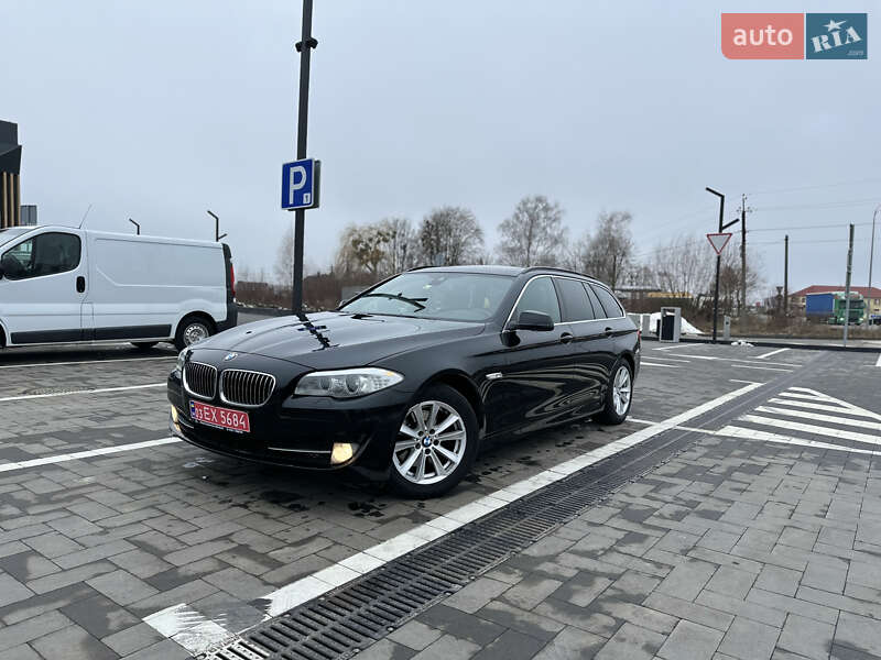 Универсал BMW 5 Series 2012 в 