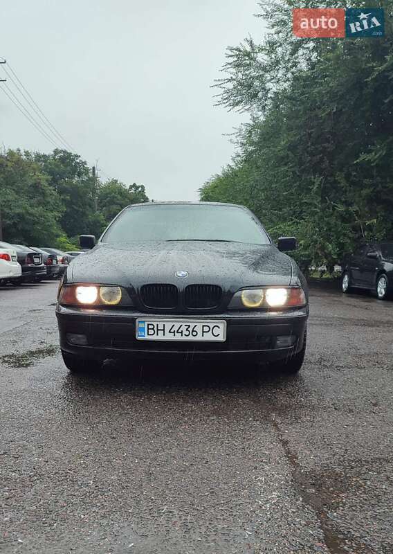 Седан BMW 5 Series 2000 в Одесі