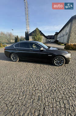 Седан BMW 5 Series 2013 в Львові