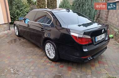 Седан BMW 5 Series 2005 в Вараші