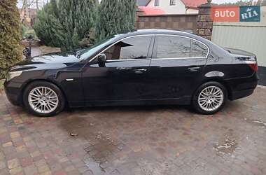 Седан BMW 5 Series 2005 в Вараші