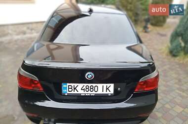 Седан BMW 5 Series 2005 в Вараші