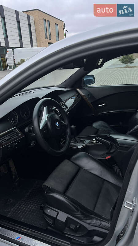 Седан BMW 5 Series 2005 в 