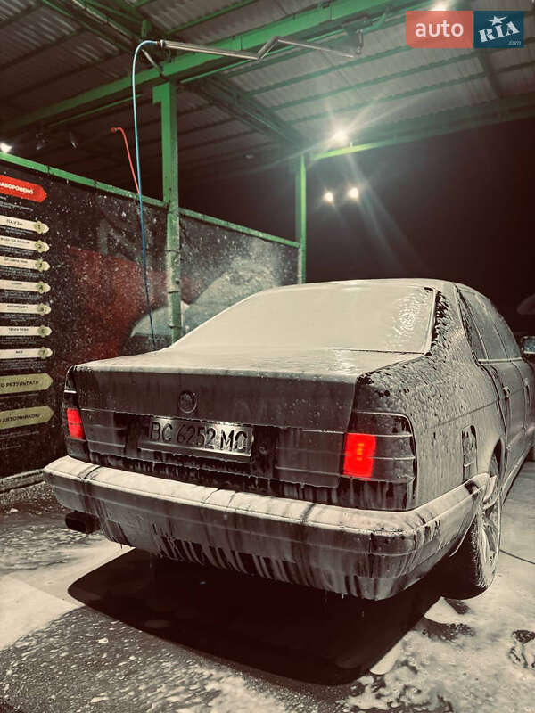 Седан BMW 5 Series 1995 в Косові