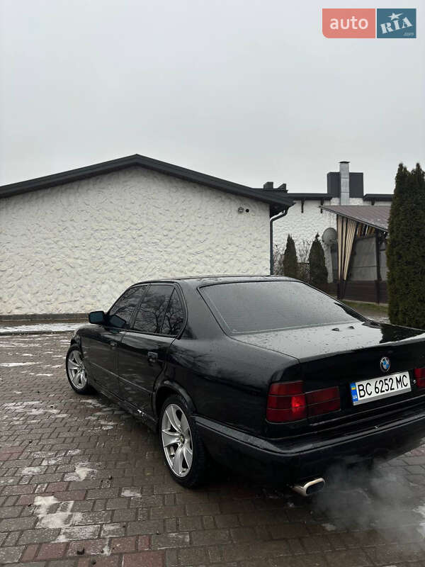 Седан BMW 5 Series 1995 в Косові