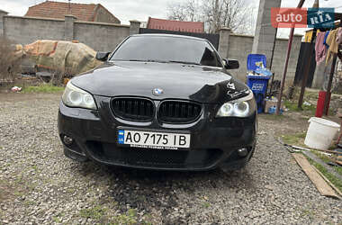 Седан BMW 5 Series 2004 в Тячеві