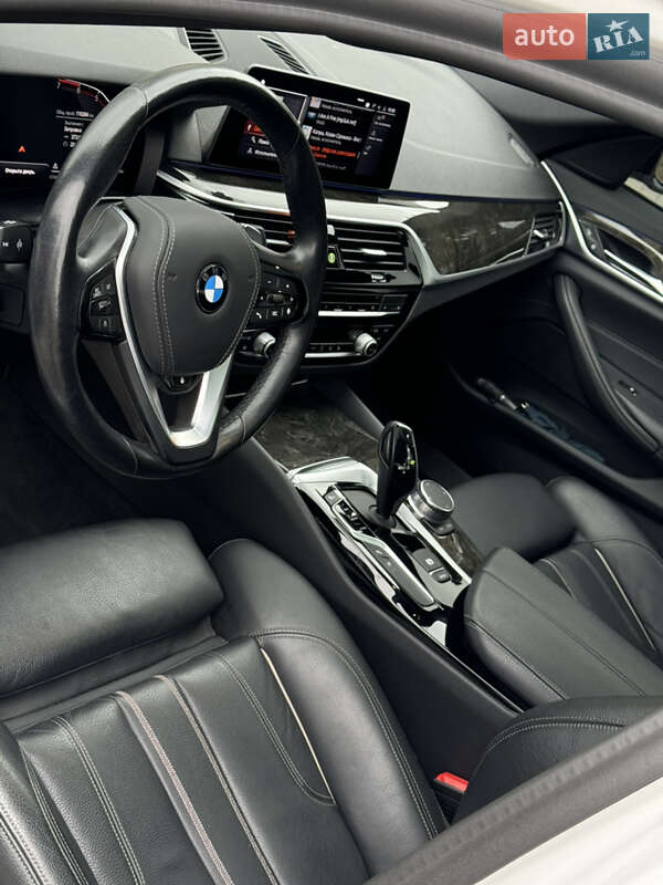 Седан BMW 5 Series 2019 в Киеве фото 24 Седан BMW 5 Series 2019 в Киеве
