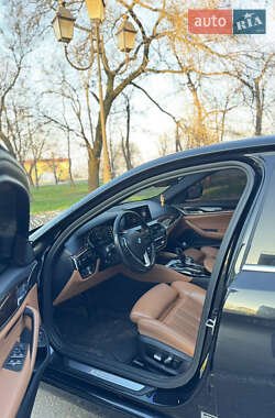 Седан BMW 5 Series 2018 в 