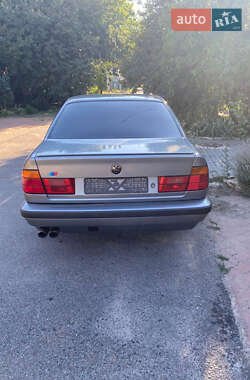 Седан BMW 5 Series 1993 в 