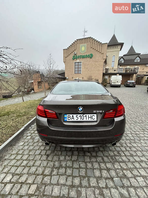 Седан BMW 5 Series 2010 в Первомайске фото 10 Седан BMW 5 Series 2010 в Первомайске