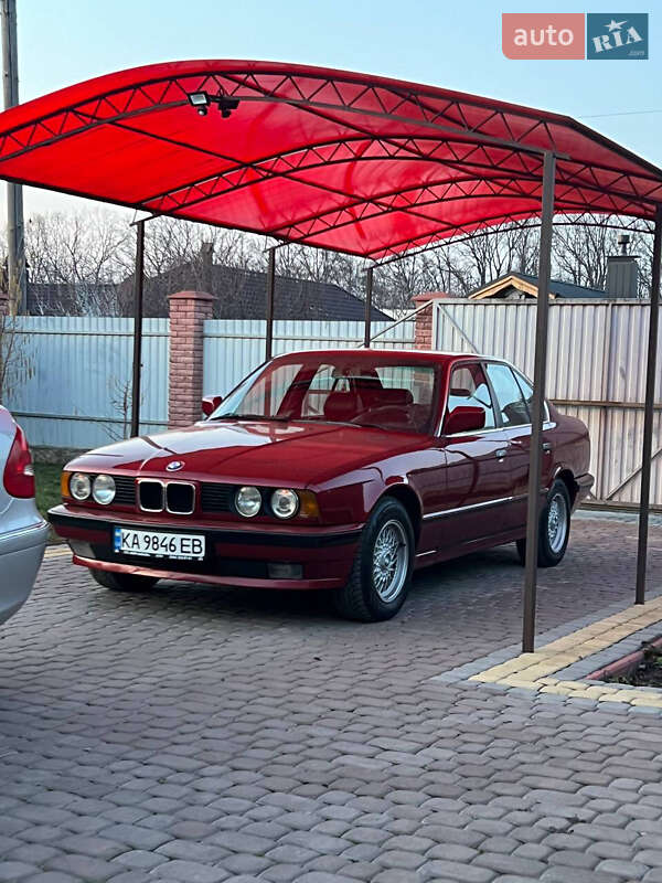 Седан BMW 5 Series 1990 в Вінниці