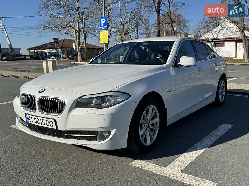 Седан BMW 5 Series 2012 в Києві