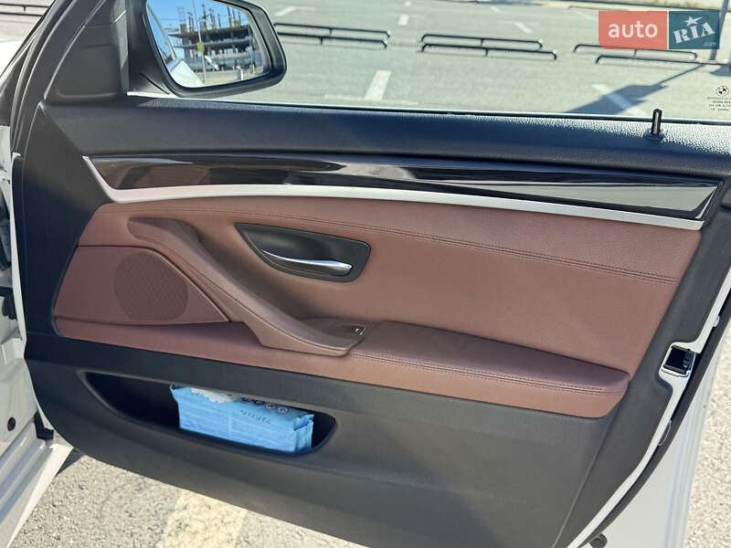 Седан BMW 5 Series 2012 в Києві