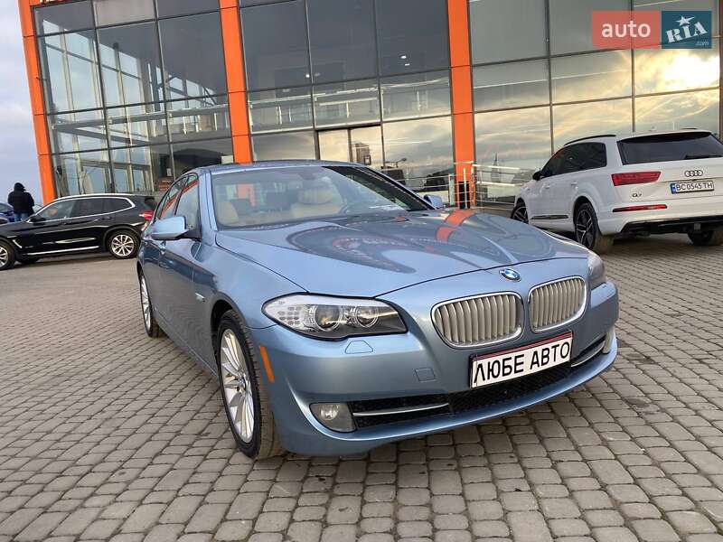 Седан BMW 5 Series 2012 в Львові