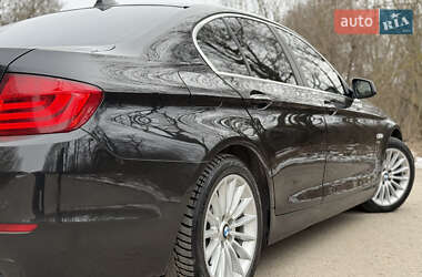 Седан BMW 5 Series 2011 в Золочеві