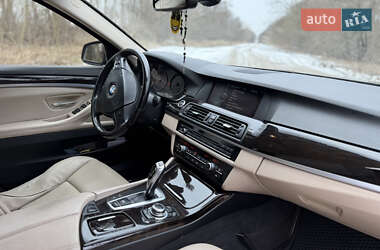 Седан BMW 5 Series 2011 в Золочеві