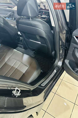 Седан BMW 5 Series 2021 в 