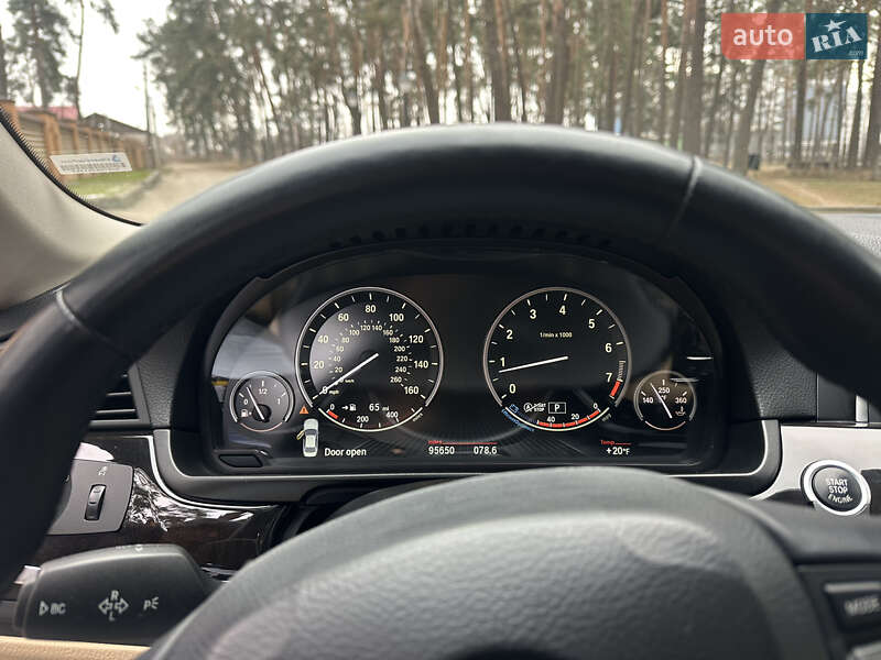 Седан BMW 5 Series 2015 в Чернигове