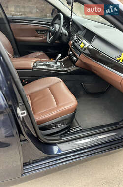 Седан BMW 5 Series 2013 в 