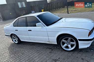 Седан BMW 5 Series 1989 в Фастові