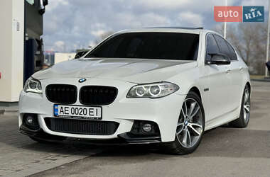 Седан BMW 5 Series 2015 в Дніпрі